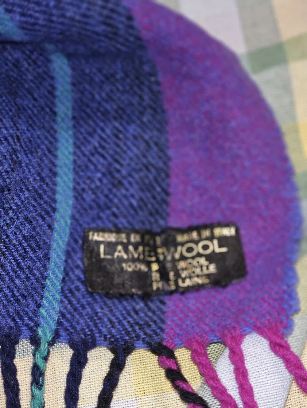 Premium lambs wool/ Classic vertical striped pattern Fringed ends